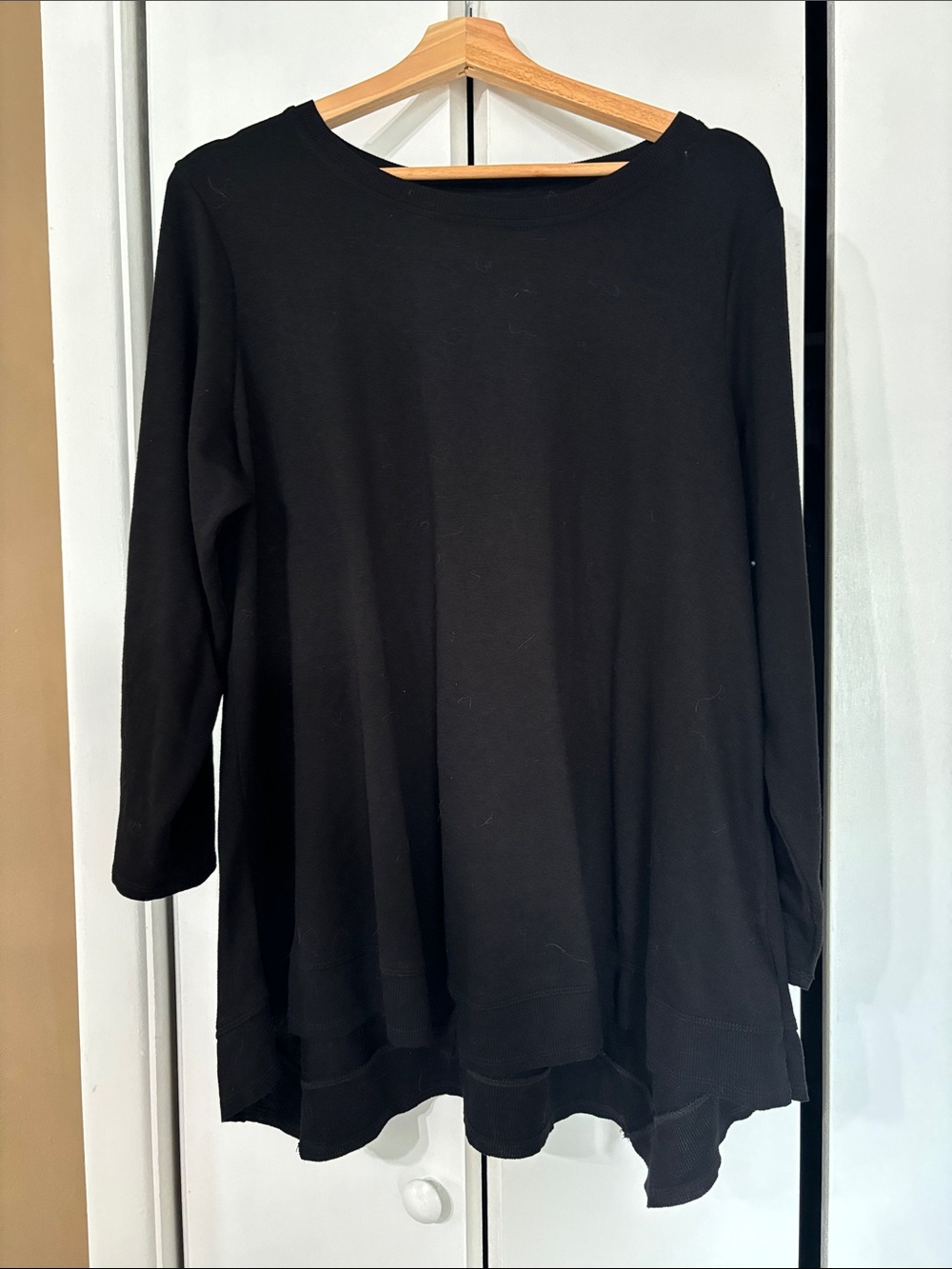 Cupio Black Women’s Long Sleeve Top - Classic Crewneck